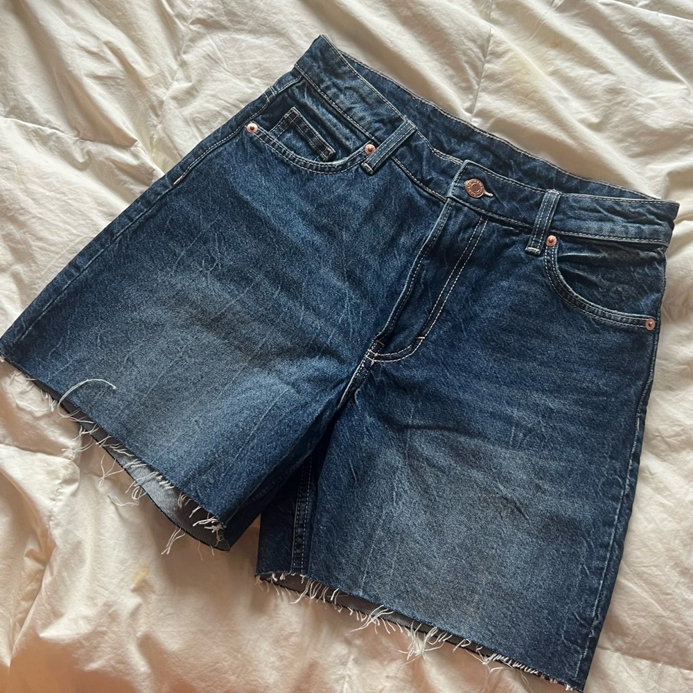 H&M Bermuda Shorts
